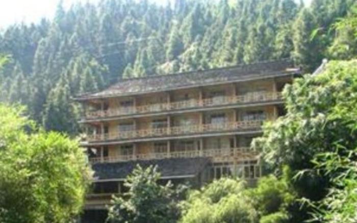 Dong Village Hotel