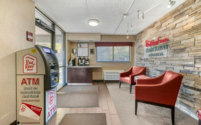 Red Roof Inn Buffalo - Niagara Airport