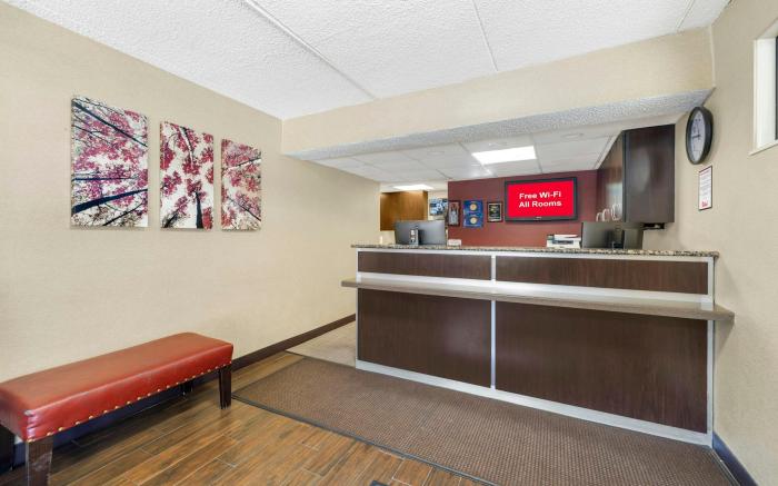 Red Roof Inn Buffalo - Niagara Airport