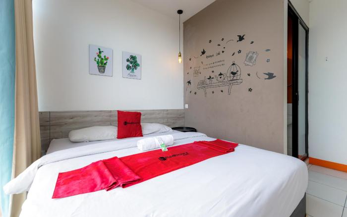 RedDoorz near Mangga Dua Mall