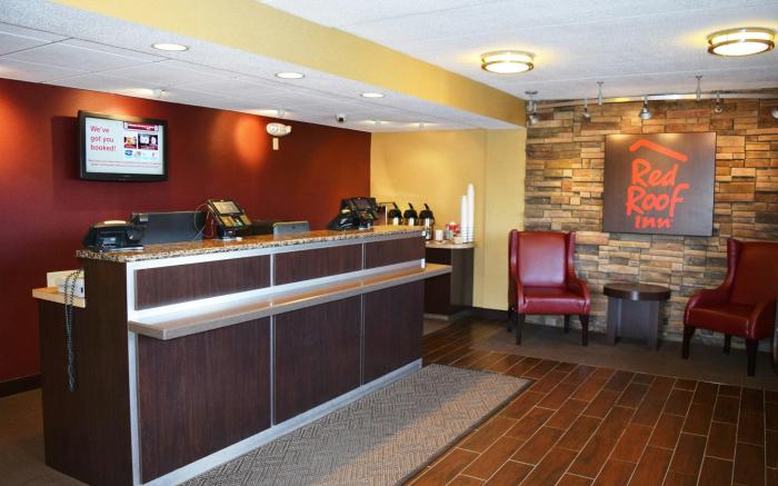 Red Roof Inn St Clairsville - Wheeling West