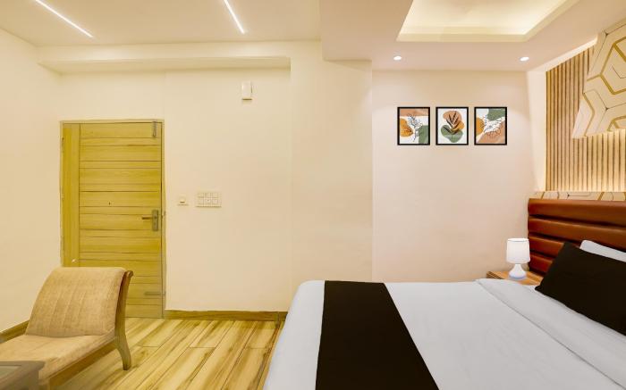 Townhouse Mohali Bus Terminal Formerly Hotel Hm Crystal