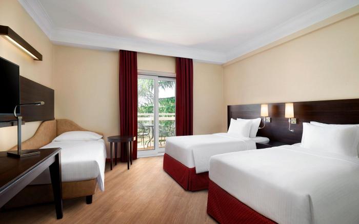 Courtyard by Marriott Rome Central Park