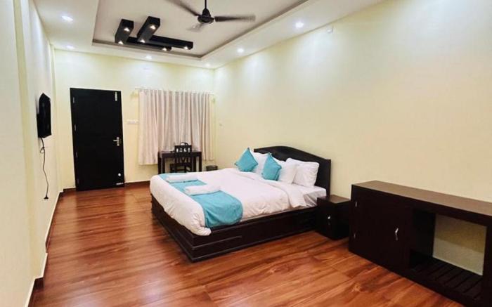 Athirappilly Inn