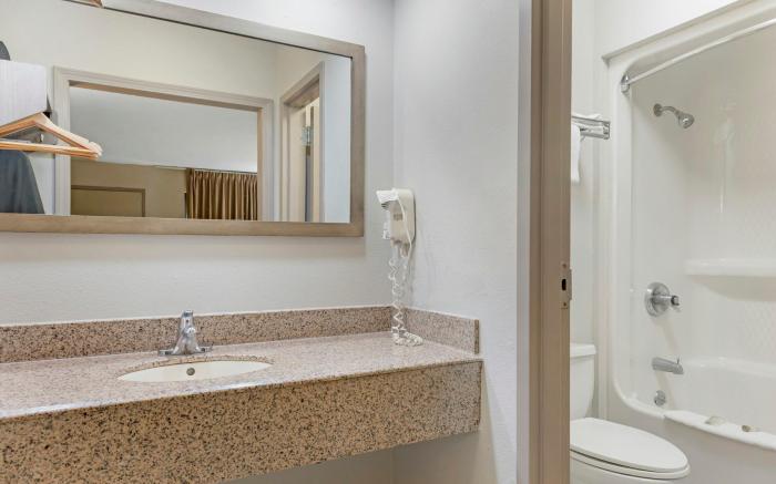 Red Roof Inn Bowling Green