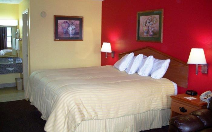 Rodeway Inn Canton I-55