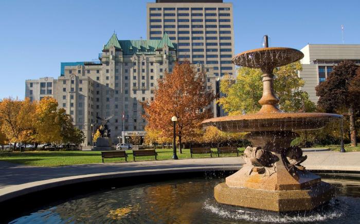 Lord Elgin Hotel