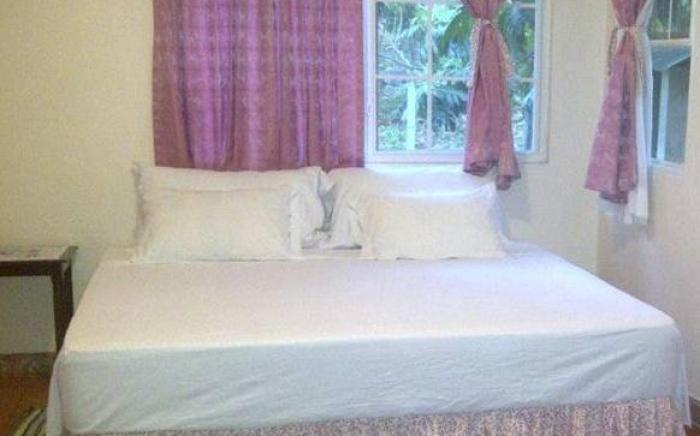 Palm Bay Guest House & Restaurant