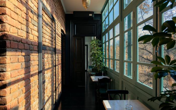 Unfound Door - Design Hotel