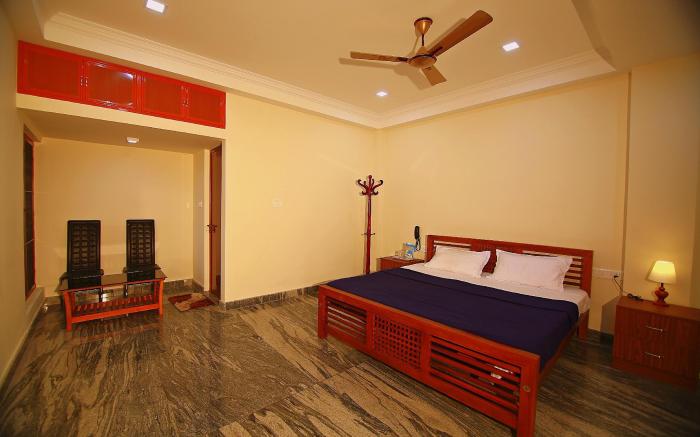 METROPOLITAN SERVICED VILLA