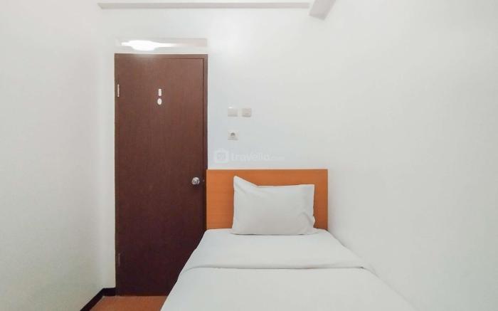 Modern 2BR at Apartment Suites @Metro By Travelio