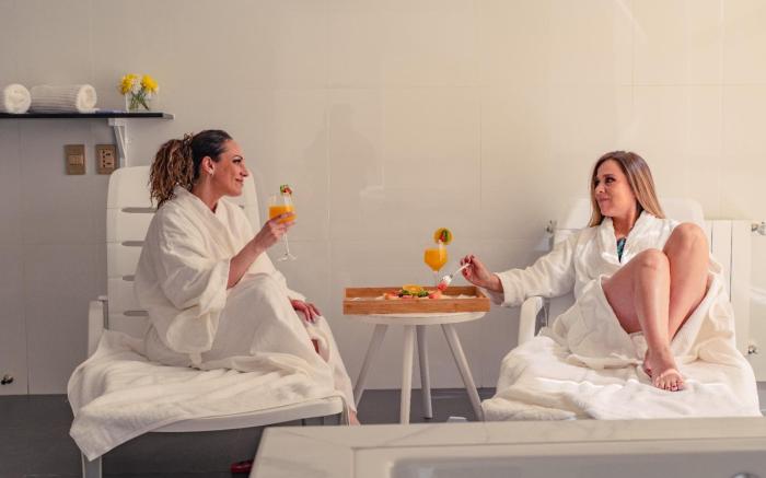 FRATELLI CORP APART HOTEL