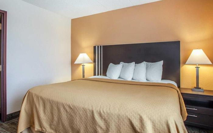 Quality Suites Milwaukee Airport