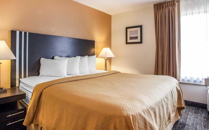 Quality Suites Milwaukee Airport
