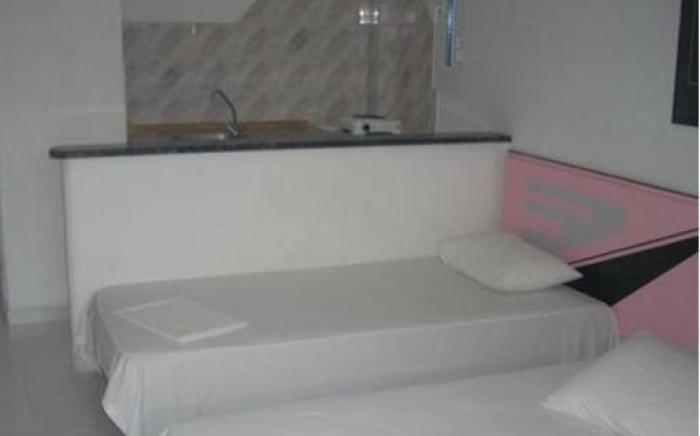 Dimis Studios and Apartments