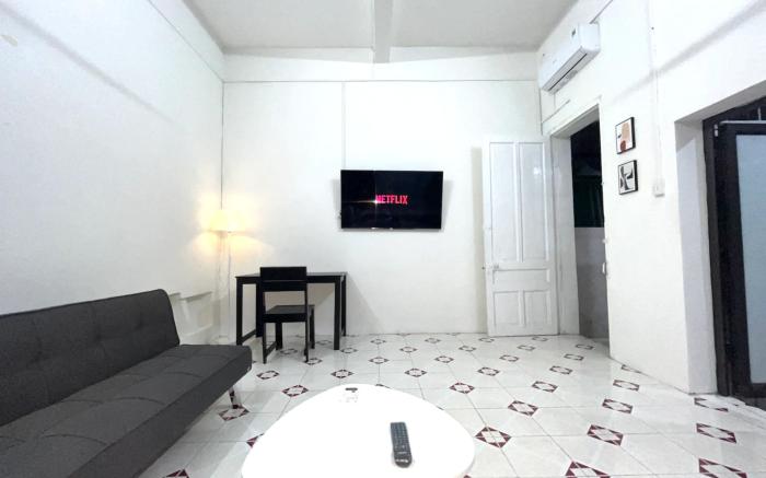 Central 2-floor apartment near Train cafe Street