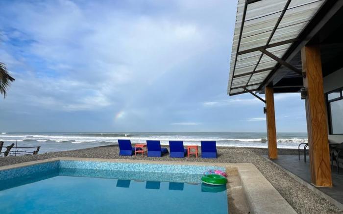 Casa Macoto Beach Resort