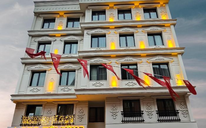 The Külsümz Hotel