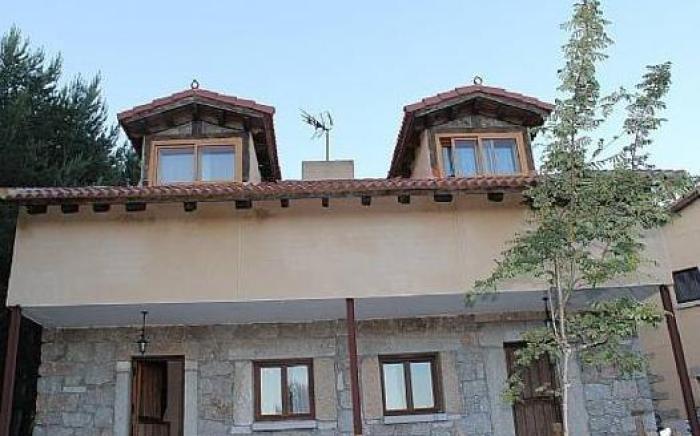 ALTOGREDOS Hotel Rural y apartamentos turisticos
