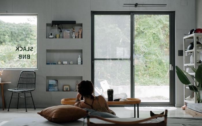 SLACK BNB  backpacker