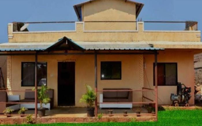 Savitri Bungalow