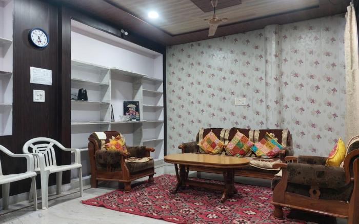 Gunjan Villa