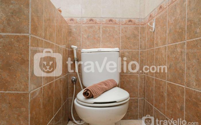 Big and Cozy Studio at Puri Garden By Travelio