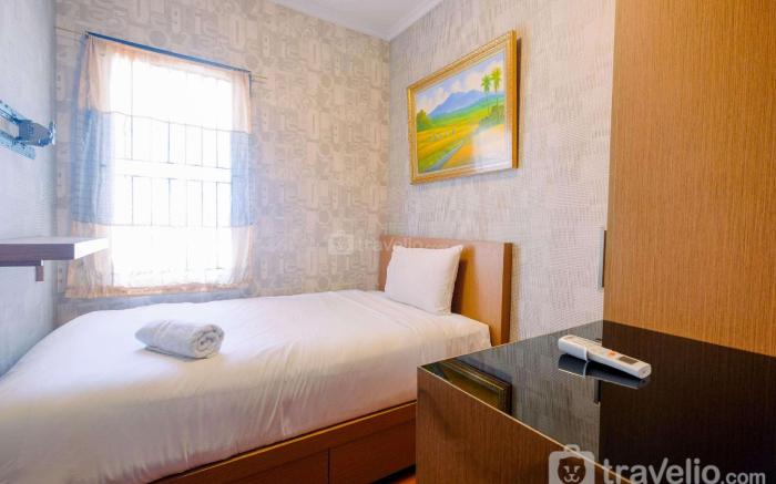 Comfy 2BR Marina Ancol Apartment By Travelio