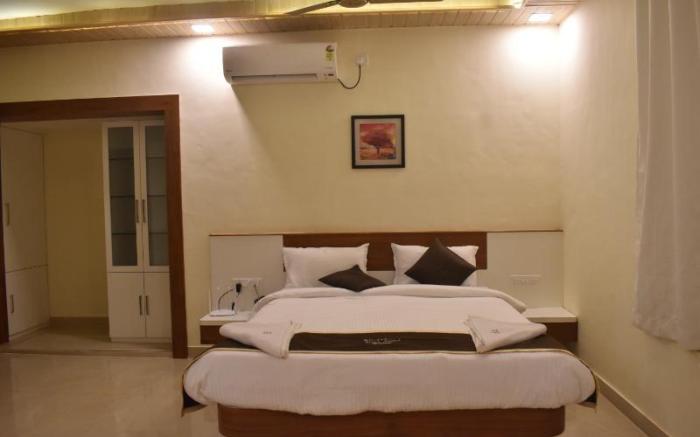 SEA LUXE Beach Resort