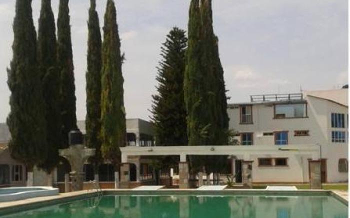 Hotel Cipreses