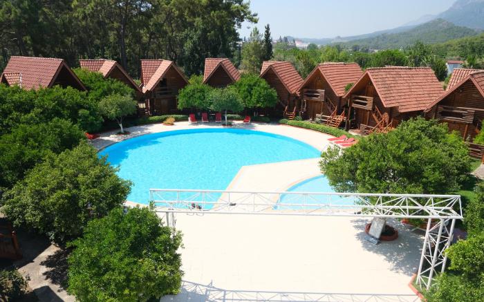 WOODLINE HOTEL