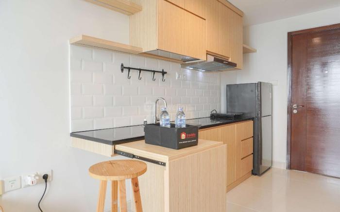 Minimalist and Cozy Studio West Vista By Travelio