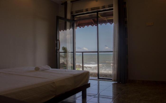 Varinias Beach Villa