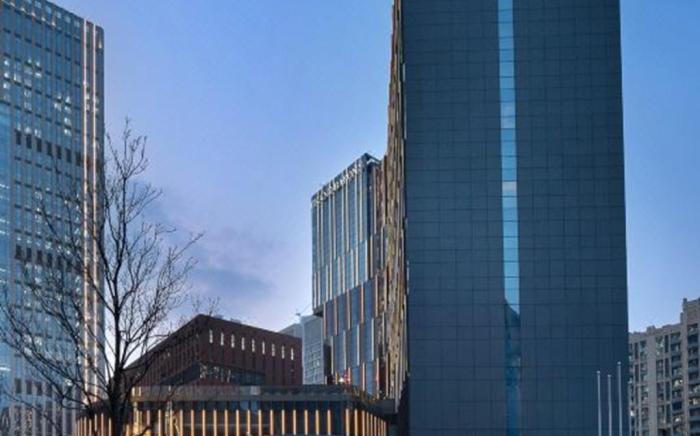 Grand Barony Hotel Jinan CBD 济南君廷酒店