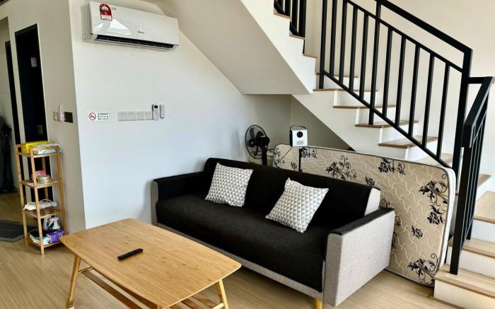 Sunway GRID Loft Retreat for4-8pax BigBox Legoland