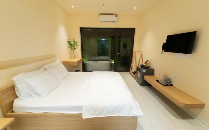 Hạng phòng Deluxe (DLX) - Gấu Hotel
