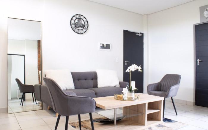 ⭐️ Contemporary - Clean & Comfortable Apartment ⭐️