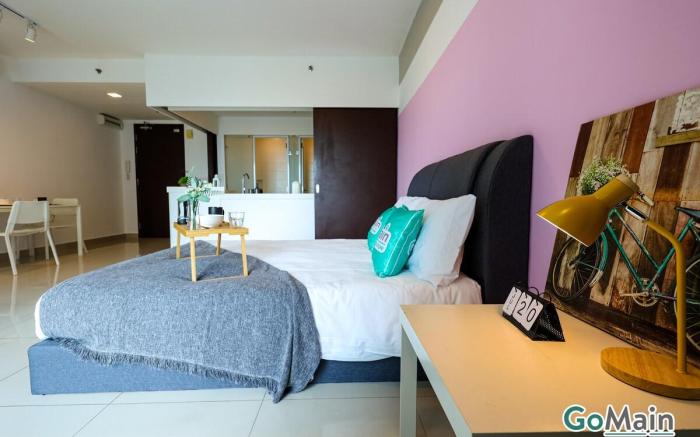 For 2Pax /Trefoil Setia Alam Suite Free Parking