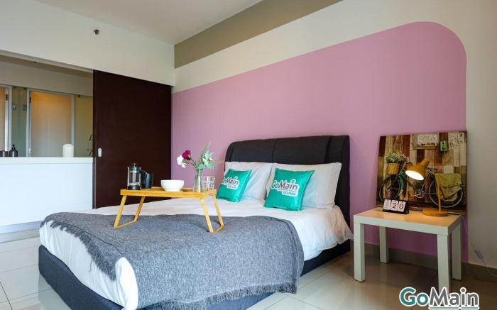 For 2Pax /Trefoil Setia Alam Suite Free Parking