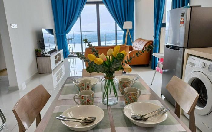 Johor Bharu - Beachside 6-13pax Danga Bay @ KSL