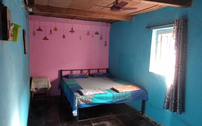 ROOM #1 Chaitanya homestay 7304034389