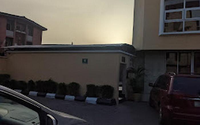 Presken Hotel and Suites (Mojidi)