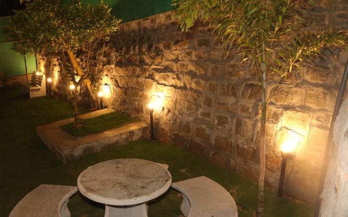 Pine villa garden 
