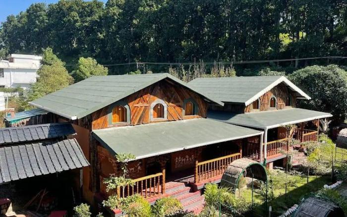 The Vedic Stays