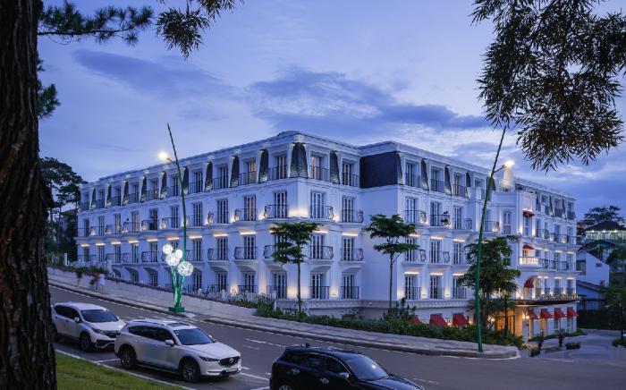 Golden Imperial Hotel