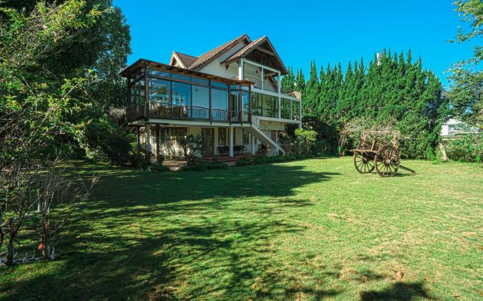 Ngói Casa - Lakeview Villa