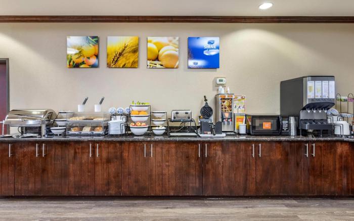 Comfort Inn & Suites