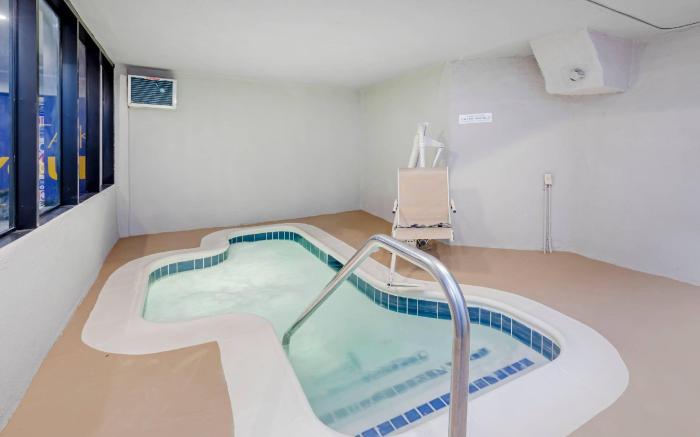 Comfort Inn & Suites Irvine Spectrum