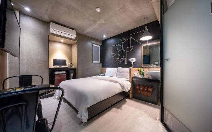 Seongbuk (Bomun-dong) Piano