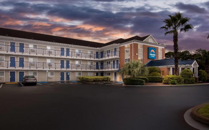 Suburban Studios Stuart near Federal Hwy 1